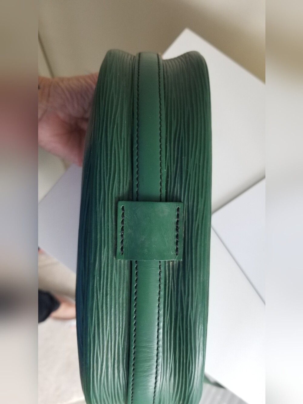 VINTAGE Louis Vuitton Green Epi Leather Shoulder Bag- Good Condition - Picture 6 of 10